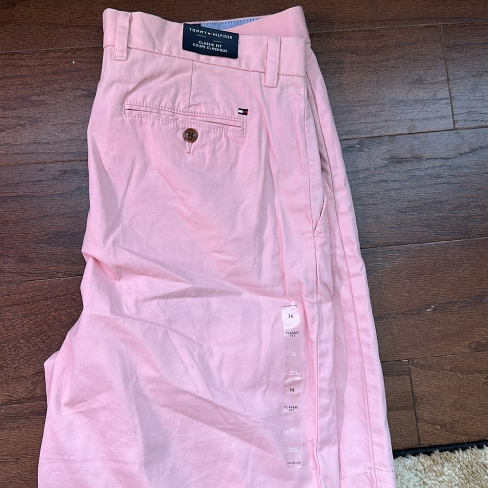 Tommy Hilfiger Pink Flat Front Shorts Classic Fit - Picture 2 of 4
